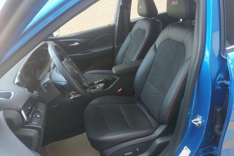 Used Buick Envista 2022 1.5T GS Fuel-Efficient Version Left Front Seat