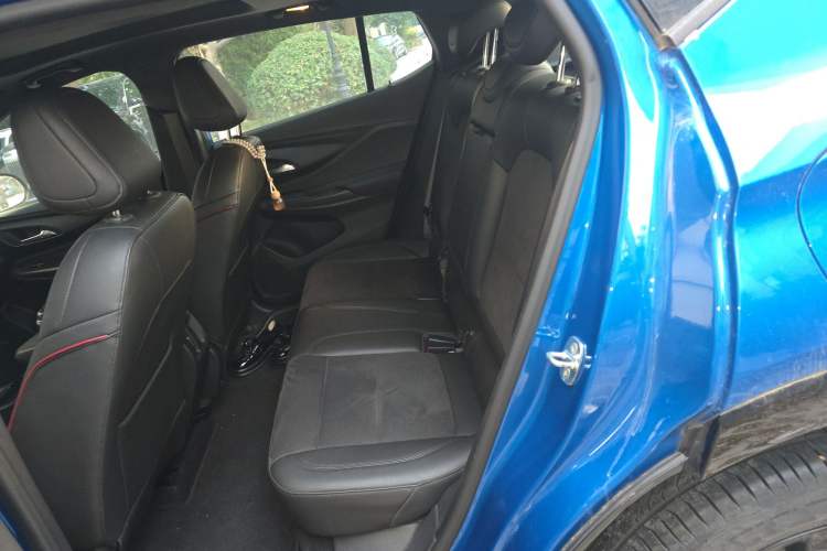 Used Buick Envista 2022 1.5T GS Fuel-Efficient Version Left Rear Seat