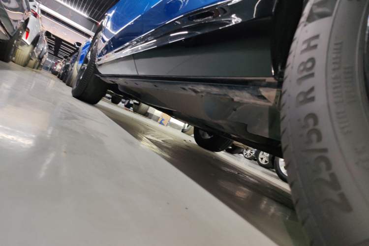 Used Buick Envista 2022 1.5T GS Fuel-Efficient Version Left Side Sill
