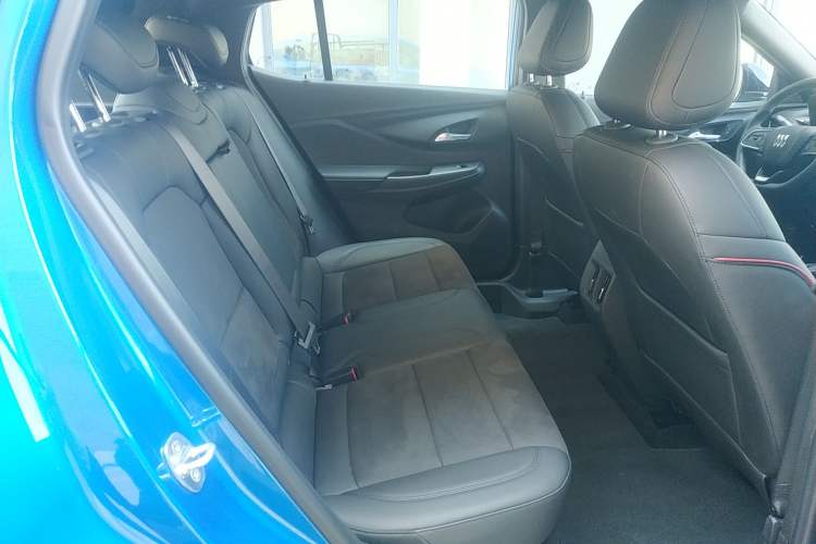 Used Buick Envista 2022 1.5T GS Fuel-Efficient Version Right Rear Seat