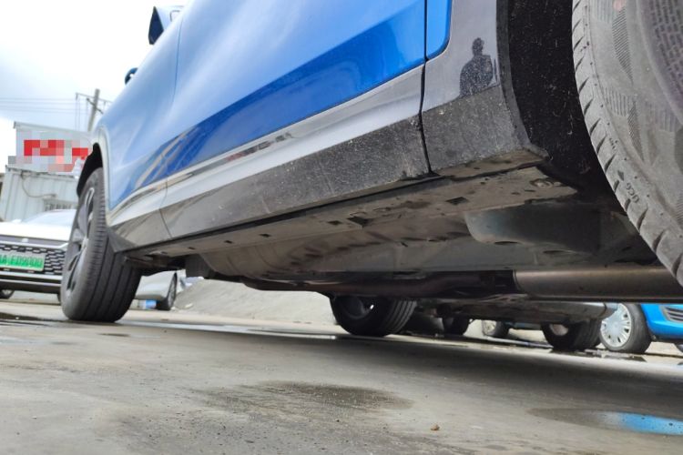 Used Buick Envista 2022 1.5T GS Fuel-Efficient Version Right Side Sill