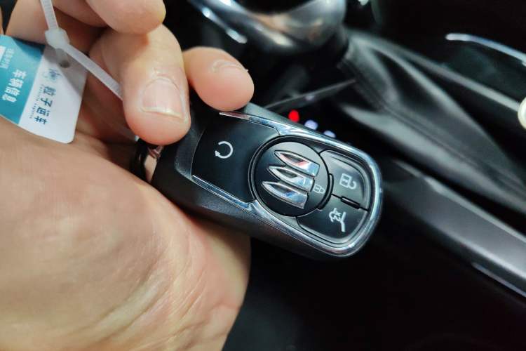 Used Buick Envista 2022 1.5T GS Fuel-Efficient Version Vehicle Key