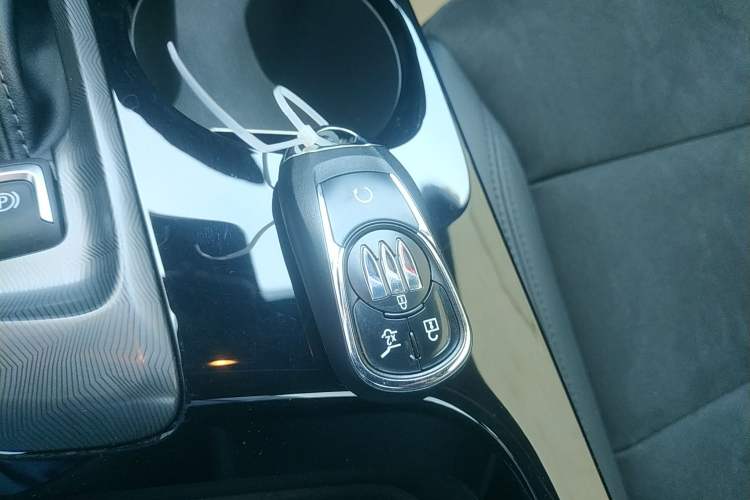 Used Buick Envista 2022 1.5T GS Fuel-Efficient Version Vehicle Key