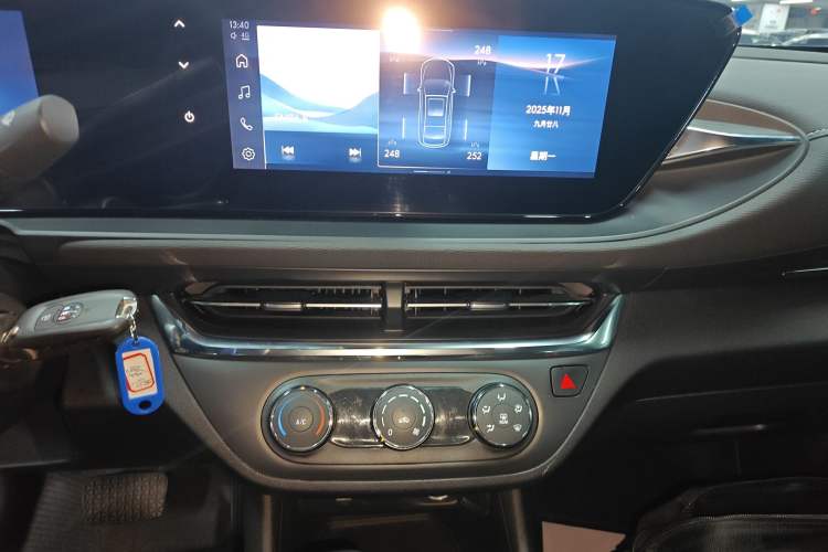 Used Buick Envista 2022 1.5T Enjoyment Edition Audio And AC Panel