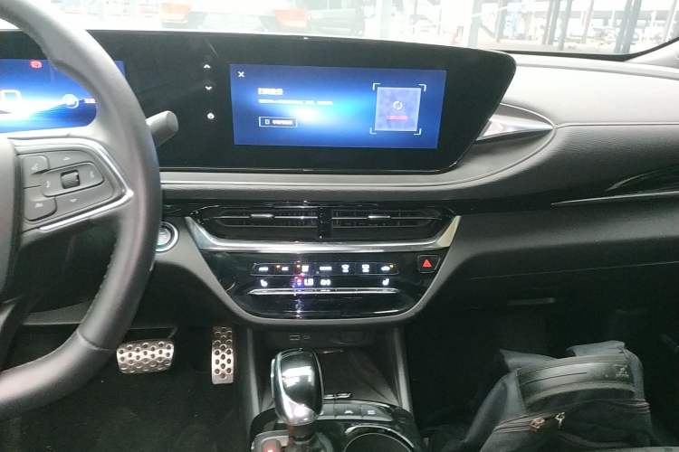 Used Buick Envista 2022 1.5T GS Fuel-Efficient Version Audio And AC Panel