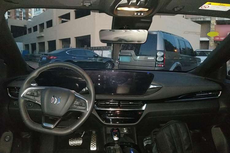 Used Buick Envista 2022 1.5T GS Fuel-Efficient Version Center Console
