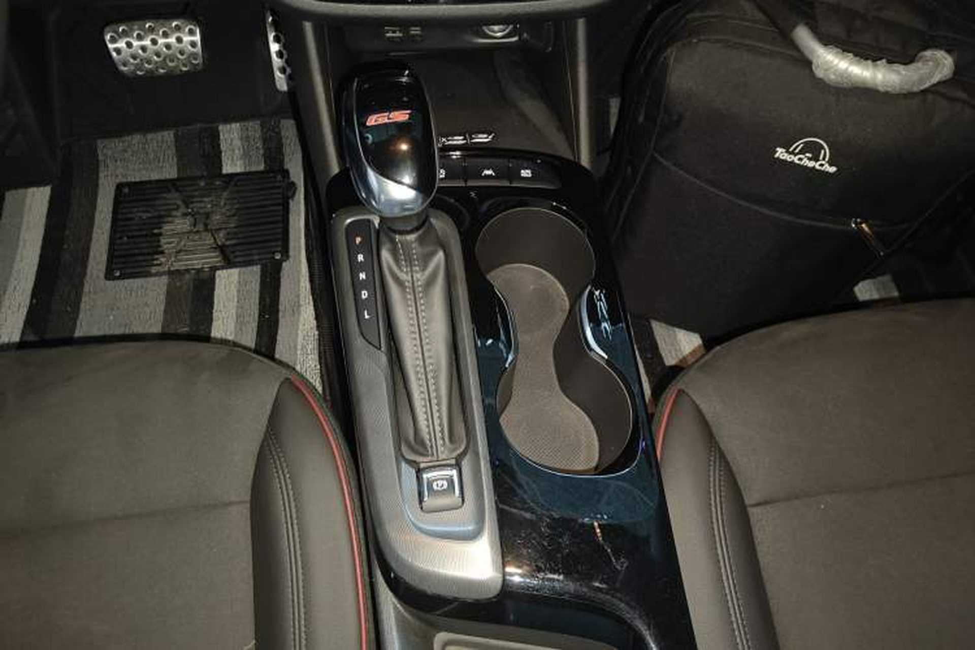 Used Buick Envista 2022 1.5T GS Fuel-Efficient Version Gear Lever