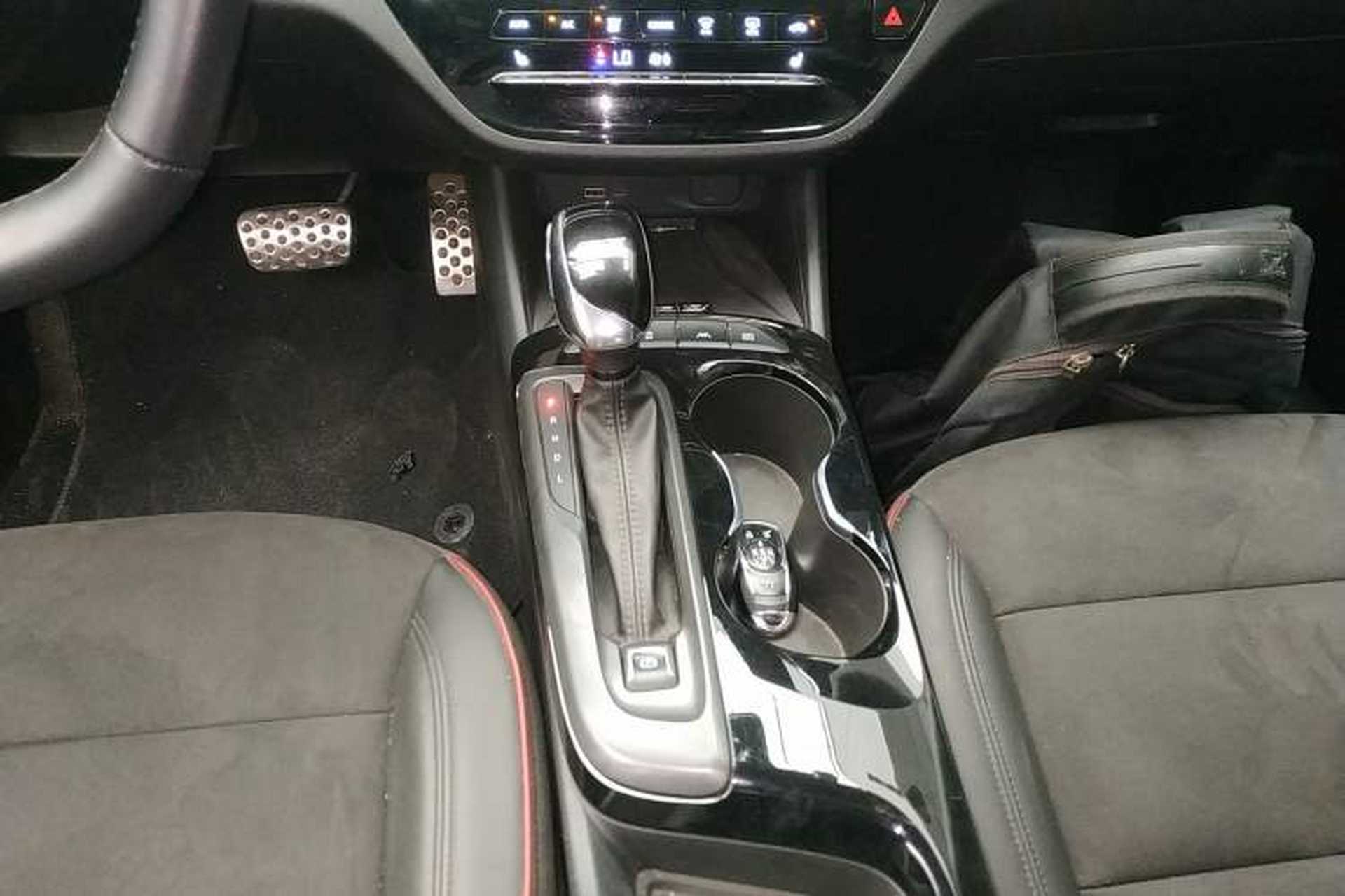 Used Buick Envista 2022 1.5T GS Fuel-Efficient Version Gear Lever