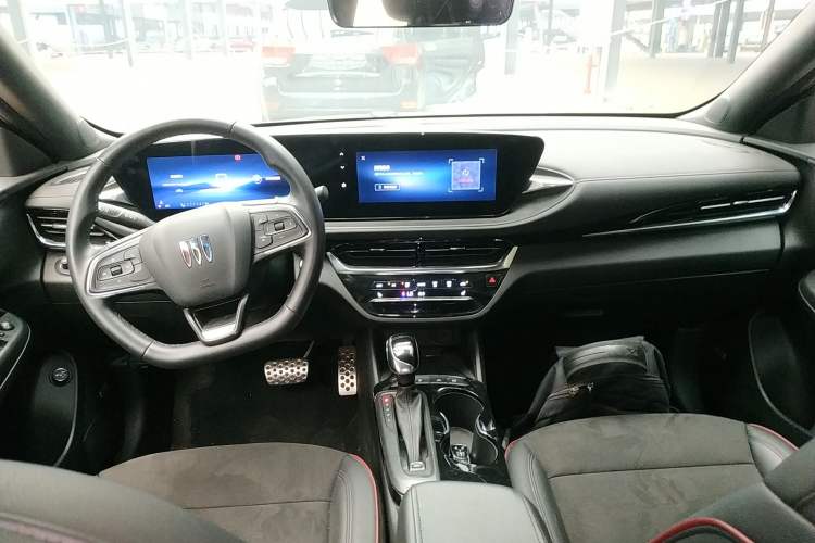 Used Buick Envista 2022 1.5T GS Fuel-Efficient Version Interior 2