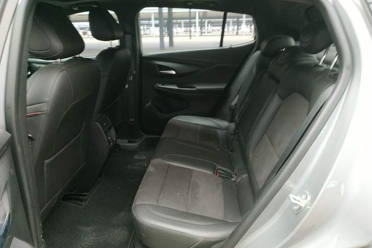 Used Buick Envista 2022 1.5T GS Fuel-Efficient Version Interior 4