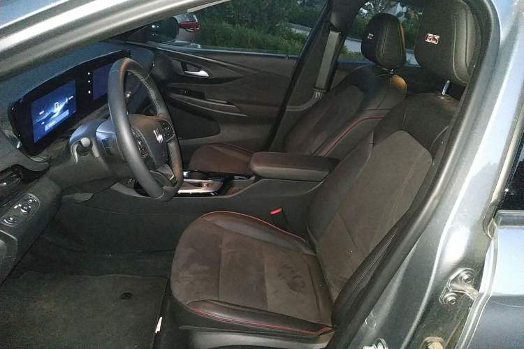 Used Buick Envista 2022 1.5T GS Fuel-Efficient Version Left Front Seat