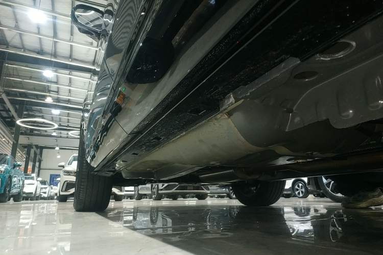 Used Buick Envista 2022 1.5T GS Fuel-Efficient Version Left Side Sill