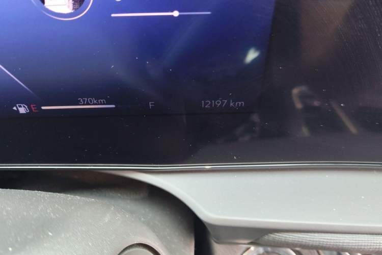 Used Buick Envista 2022 1.5T Smart Edition Odometer Close Up