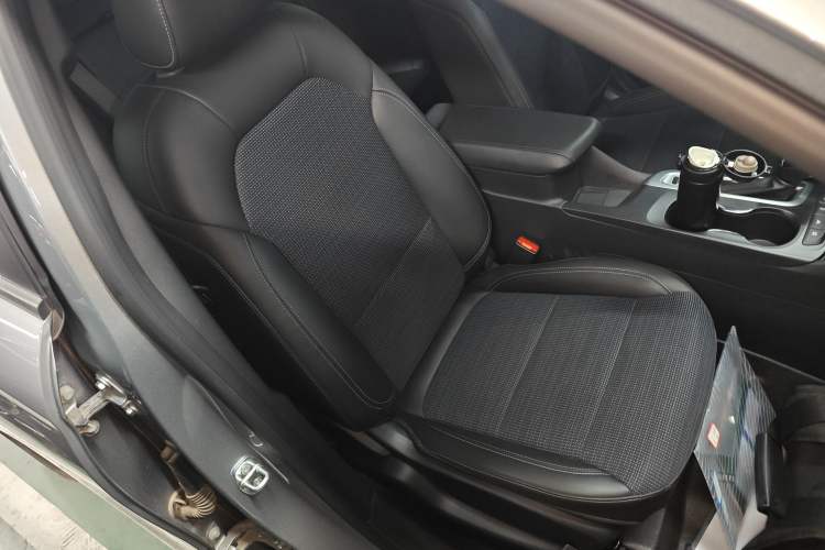 Used Buick Envista 2022 1.5T Enjoyment Edition Right Front Seat