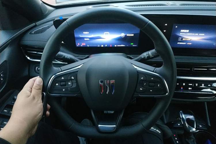 Used Buick Envista 2022 1.5T GS Fuel-Efficient Version Steering Wheel