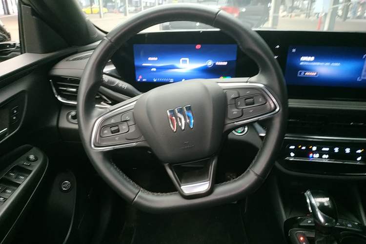Used Buick Envista 2022 1.5T GS Fuel-Efficient Version Steering Wheel