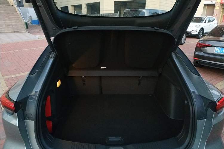 Used Buick Envista 2022 1.5T GS Fuel-Efficient Version Trunk