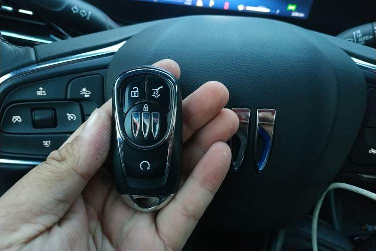 Used Buick Envista 2022 1.5T GS Fuel-Efficient Version Vehicle Key