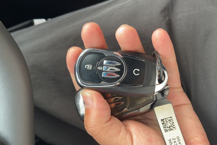 Used Buick Envista 2022 1.5T GS Trendy Ignition Edition Vehicle Key
