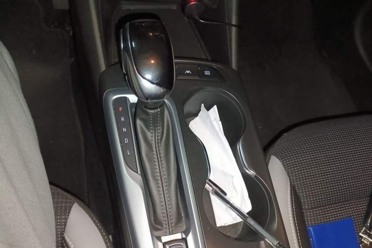 Used Buick Envista 2022 1.5T Smart Edition Gear Lever