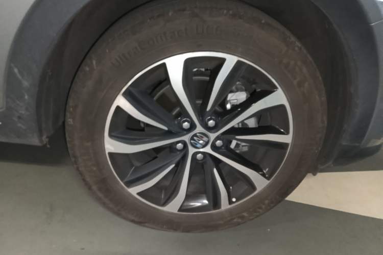 Used Buick Envista 2022 1.5T Smart Edition Right Front Wheel Hub