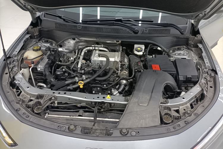 Used Buick Envista 2022 1.5T Smart Edition Engine Bay