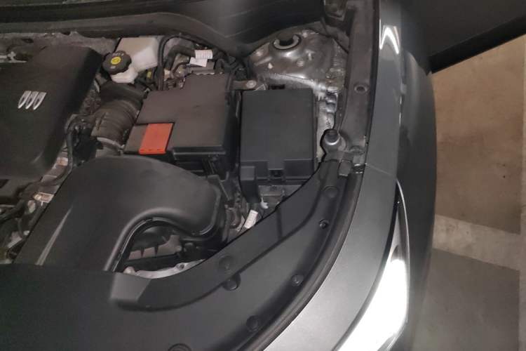Used Buick Envista 2022 1.5T Enjoyment Edition Engine Bay Left