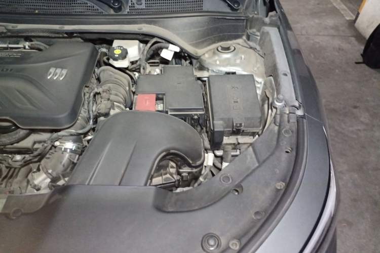 Used Buick Envista 2022 1.5T GS Fuel-Efficient Version Engine Bay Left