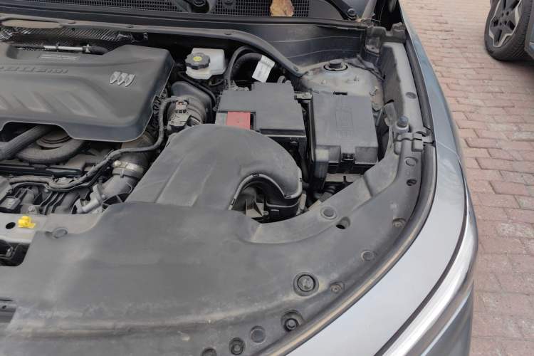 Used Buick Envista 2022 1.5T GS Fuel-Efficient Version Engine Bay Left