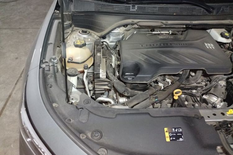 Used Buick Envista 2022 1.5T GS Fuel-Efficient Version Engine Bay Right