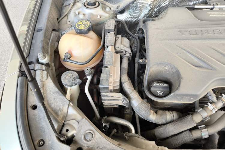 Used Buick Envista 2022 1.5T GS Fuel-Efficient Version Engine Bay Right