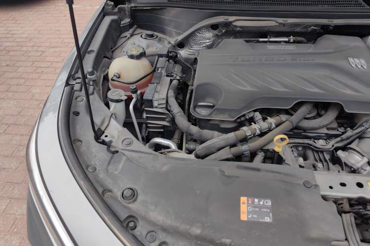 Used Buick Envista 2022 1.5T GS Fuel-Efficient Version Engine Bay Right