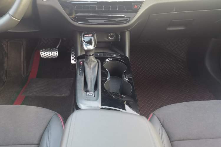 Used Buick Envista 2022 1.5T GS Fuel-Efficient Version Gear Lever