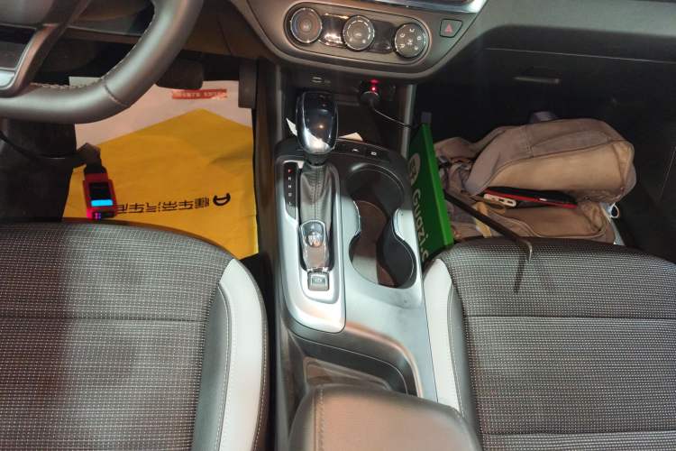 Used Buick Envista 2022 1.5T Smart Edition Gear Lever