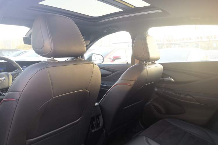Used Buick Envista 2022 1.5T GS Fuel-Efficient Version Headliner