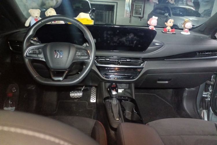 Used Buick Envista 2022 1.5T GS Fuel-Efficient Version Interior 2