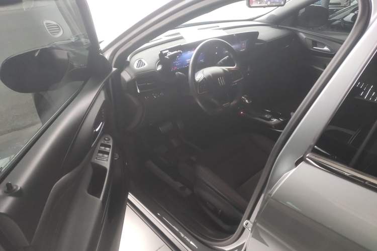 Used Buick Envista 2022 1.5T GS Fuel-Efficient Version Interior 3
