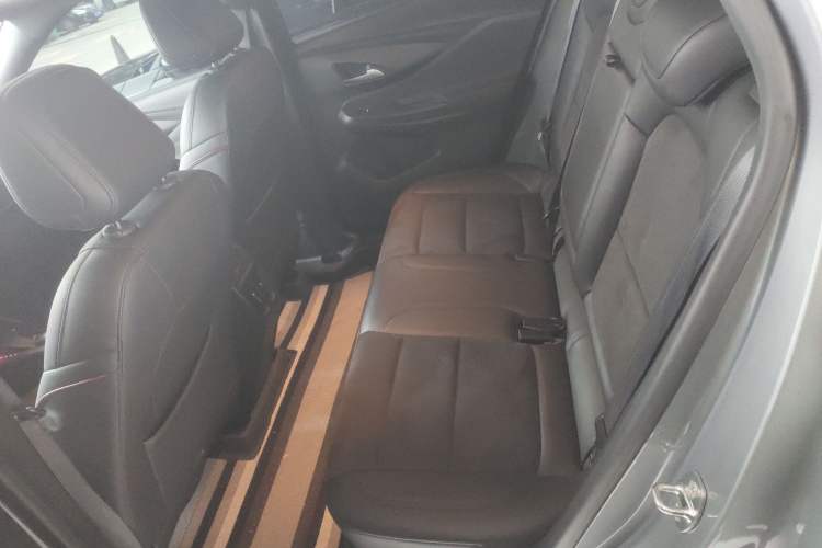 Used Buick Envista 2022 1.5T GS Fuel-Efficient Version Left Front Seat