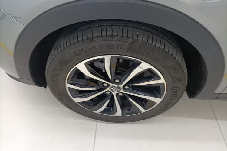 Used Buick Envista 2022 1.5T Smart Edition Left Front Wheel Hub