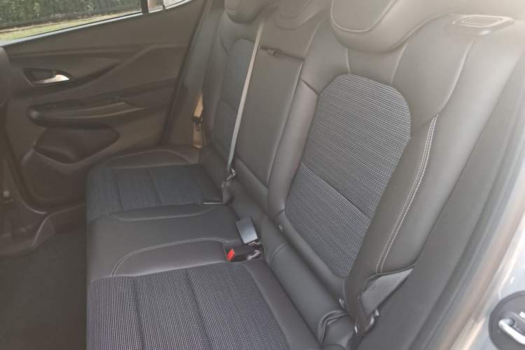 Used Buick Envista 2022 1.5T Smart Edition Left Rear Seat