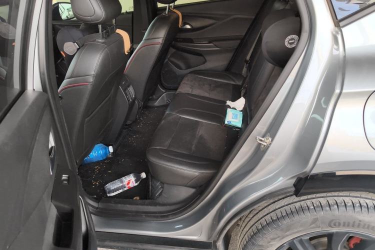 Used Buick Envista 2022 1.5T GS Fuel-Efficient Version Left Rear Seat