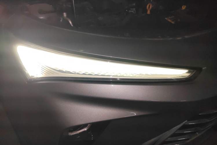 Used Buick Envista 2022 1.5T Enjoyment Edition Right Front Headlight
