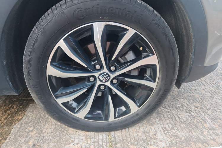 Used Buick Envista 2022 1.5T Smart Edition Right Front Wheel Hub