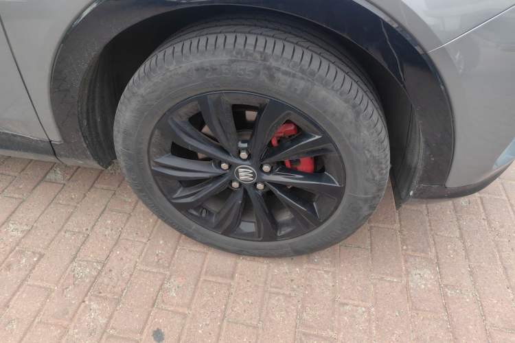 Used Buick Envista 2022 1.5T GS Fuel-Efficient Version Right Front Wheel Hub