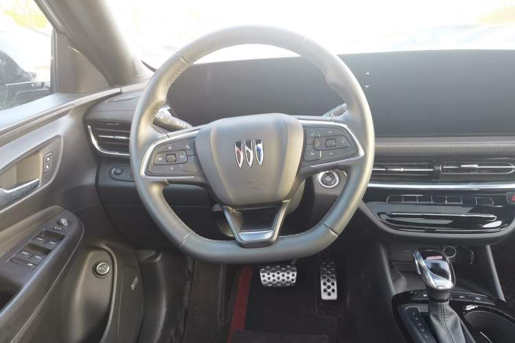 Used Buick Envista 2022 1.5T GS Fuel-Efficient Version Steering Wheel