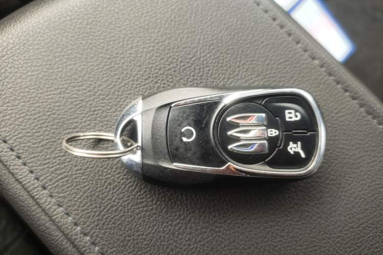 Used Buick Envista 2022 1.5T GS Fuel-Efficient Version Vehicle Key