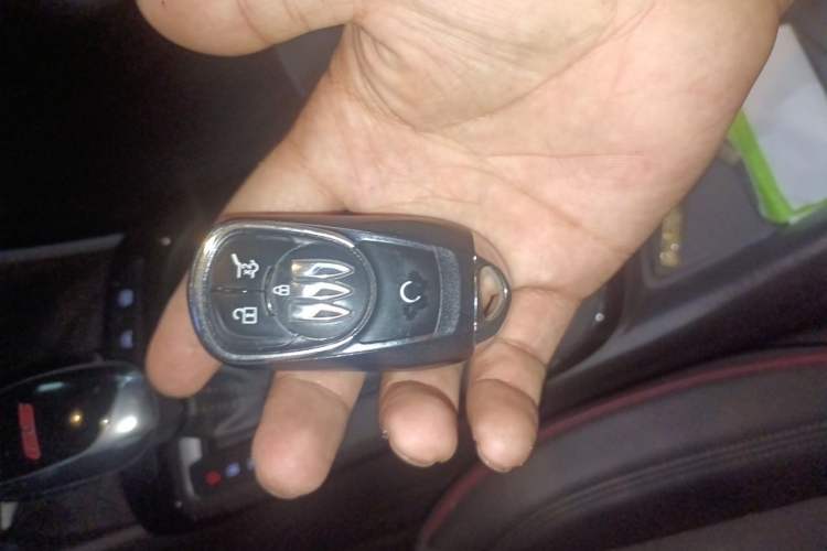 Used Buick Envista 2022 1.5T GS Fuel-Efficient Version Vehicle Key