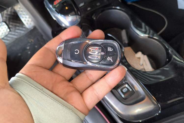Used Buick Envista 2022 1.5T GS Fuel-Efficient Version Vehicle Key