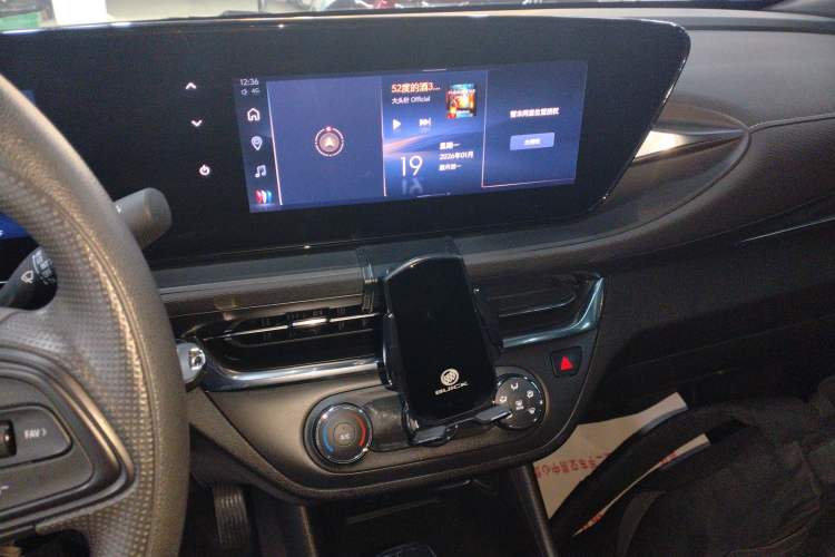 Used Buick Envista 2022 1.5T Enjoyment Edition Audio And AC Panel
