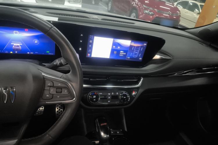 Used Buick Envista 2022 1.5T GS Trendy Ignition Edition Center Console